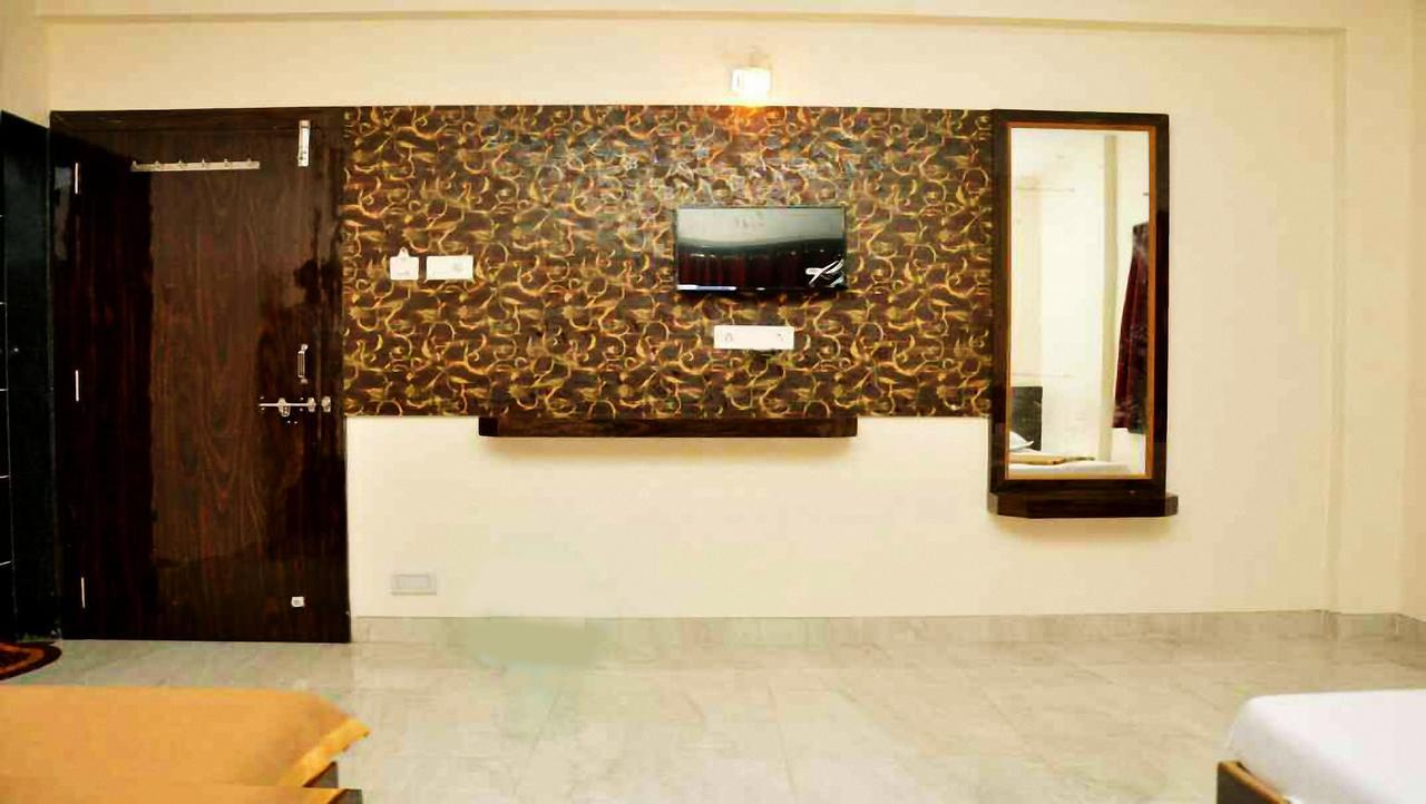 Sai Rajaram Palace Shirdi Esterno foto