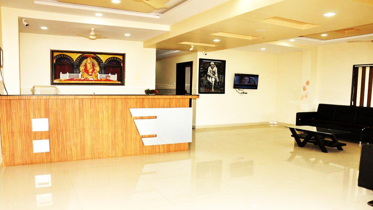 Sai Rajaram Palace Shirdi Esterno foto